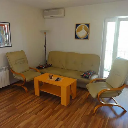 Apartment In Rovinj/istrien 34016 *