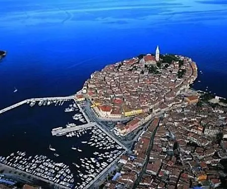 In Rovinj/istrien 34016 Apartment *
